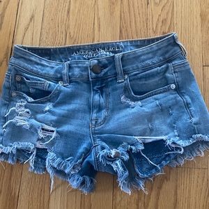 Super stretch short denim pockets front and back